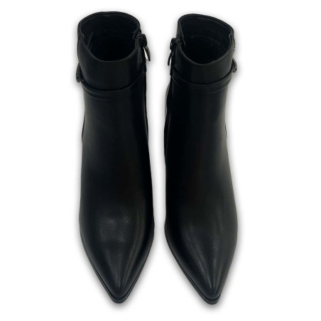 Μποτάκια με τακούνι W252760