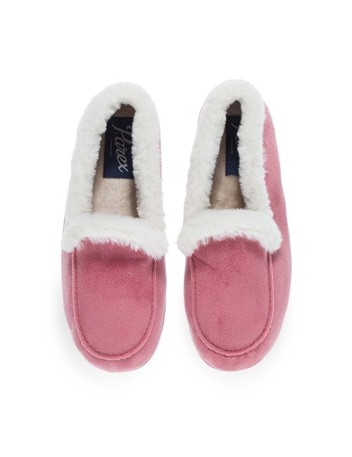 Γυναικεία παντόφλα κλειστή με γουνάκι Parex