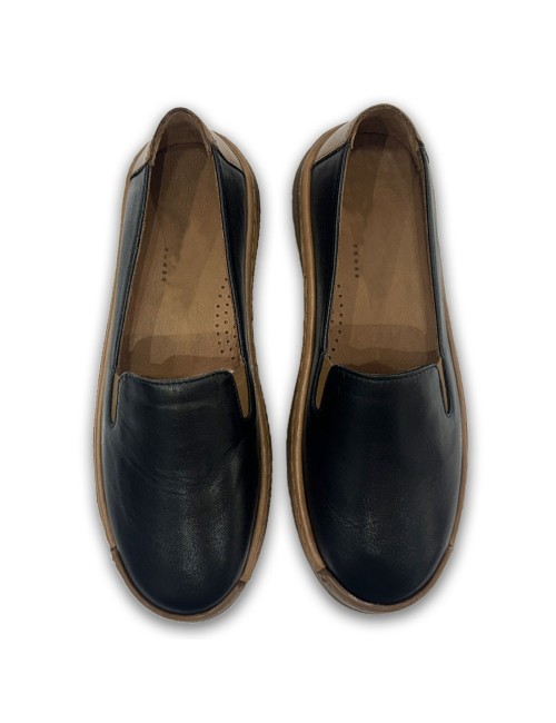 Γυναικεία δερμάτινα μοκασίνια W25F304