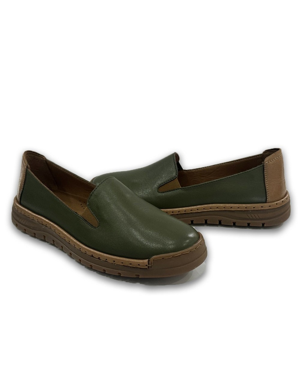 Γυναικεία δερμάτινα μοκασίνια W25F304