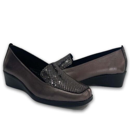 Γυναικεία δερμάτινα μοκασίνια W24105A