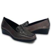 Γυναικεία δερμάτινα μοκασίνια W24105A